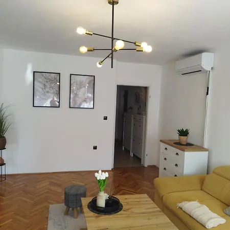 Mariluxs Apartament Zadar